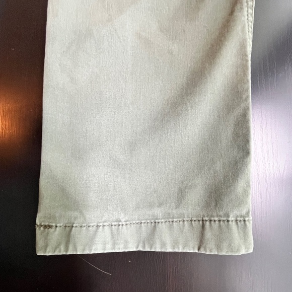 Gap Olive Green Capri Pants, Size 12 - Picture 7 of 11